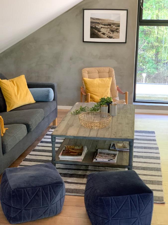 Tree Top Hill - The Old Station House - Bastad Holiday Apartments المظهر الخارجي الصورة