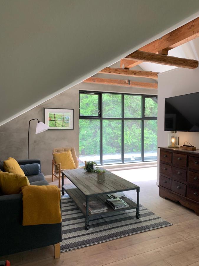 Tree Top Hill - The Old Station House - Bastad Holiday Apartments المظهر الخارجي الصورة