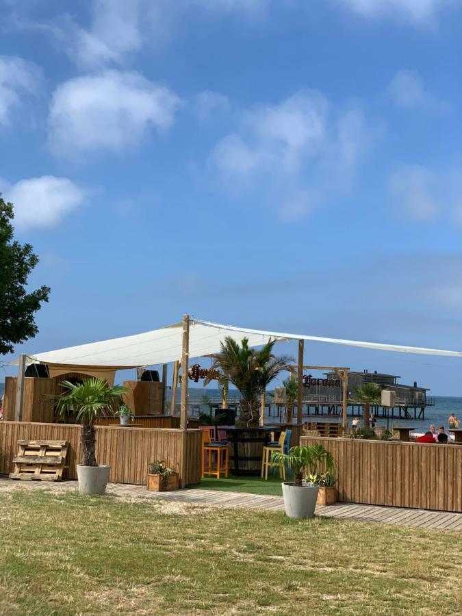 Tree Top Hill - The Old Station House - Bastad Holiday Apartments المظهر الخارجي الصورة